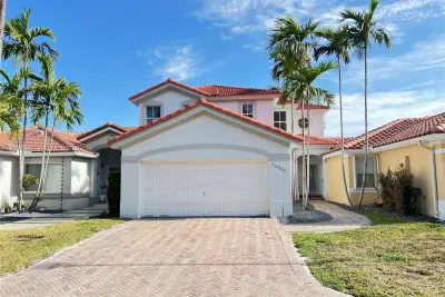 16247 SW 46th Ter, Miami: photo 1 of 14