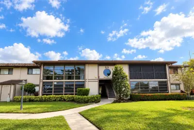 9767 W Mcnab Rd #215, Tamarac: photo 1 of 21