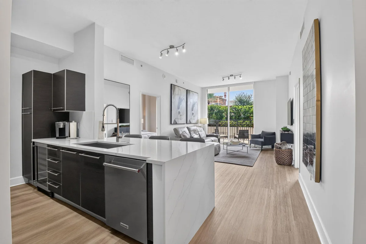 550 Okeechobee Blvd #919, West Palm Beach: photo 1 of 101