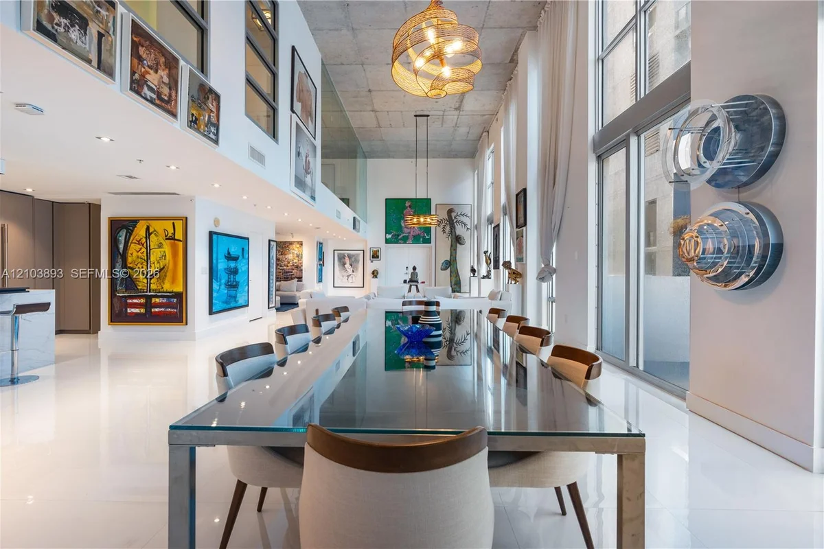 3449 NE 1st St #L64, Miami: photo 1 of 17