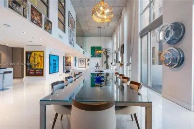 3449 NE 1st St #L64, Miami: photo 1 of 17