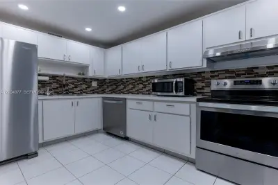 500 Three Islands Blvd #1110, Hallandale Beach: photo 1 of 62