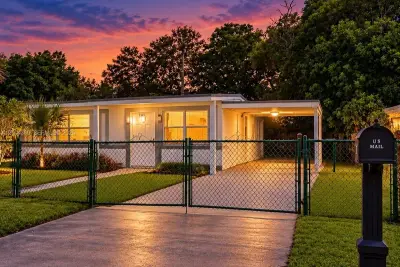 2312 NW 14th St, Fort Lauderdale: photo 1 of 45