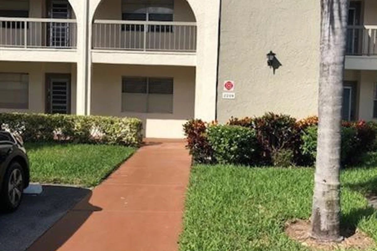 2709 Nassau Bend #B1, Coconut Creek: photo 1 of 32