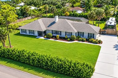 8606 Arrowhead Dr, Lake Worth: photo 1 of 62