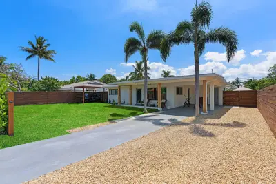 918 SE 3rd Ave, Delray Beach: photo 1 of 1