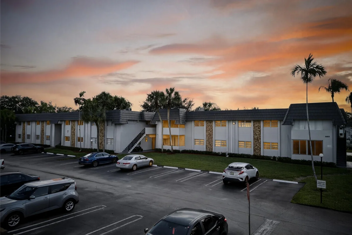 8400 W Sample Rd #203, Coral Springs: photo 1 of 31