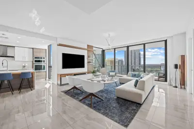 100 E Las Olas Blvd #2404, Fort Lauderdale: photo 1 of 72