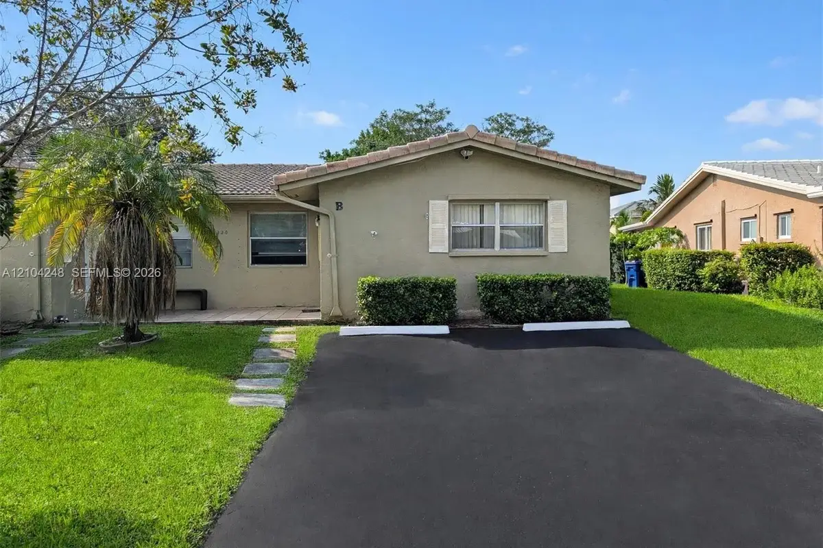 11220 NW 35th St #B, Coral Springs: photo 1 of 13