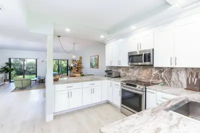 11267 Pond View Dr #B102, Wellington: photo 1 of 33