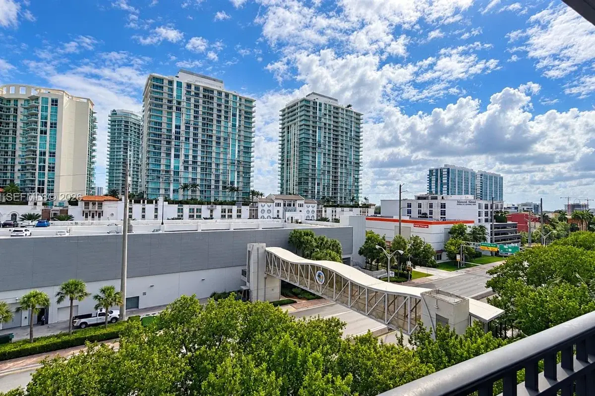 16909 N Bay Rd #718, Sunny Isles Beach: photo 1 of 17