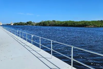 800 W Horizons W #104, Boynton Beach: photo 1 of 12