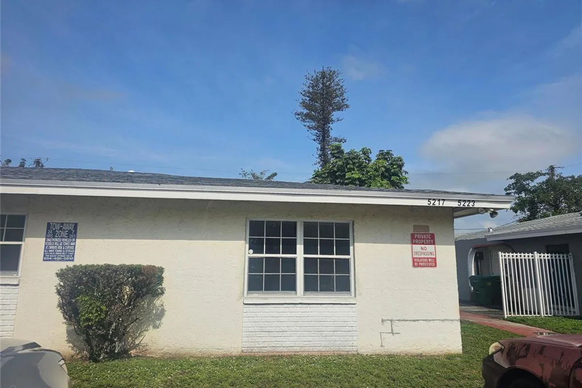 5217 NW 18th Ct, Lauderhill: photo 1 of 17