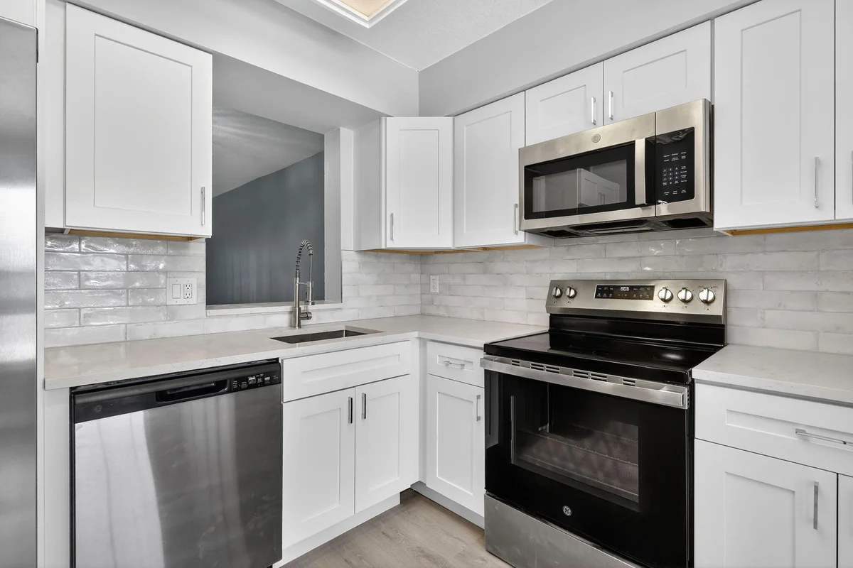 14527 Bonaire Blvd #309, Delray Beach: photo 1 of 32