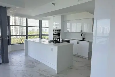 19101 NE 36th Ct #1005, Aventura: photo 1 of 47