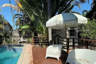 1811 N 40th Ave, Hollywood: photo 1 of 19