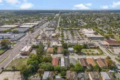 1028 NW 8th Ave, Fort Lauderdale: photo 1 of 53