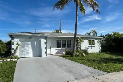 11137 Malayan St, Boca Raton: photo 1 of 30