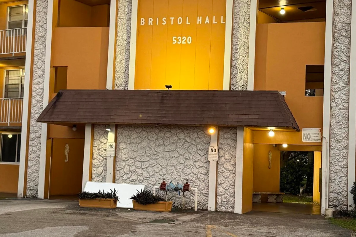 5320 NW 11th St #205, Plantation: photo 1 of 18