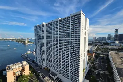1750 N Bayshore Dr #2808, Miami: photo 1 of 34