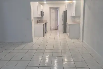 432 Forest Hill Blvd, West Palm Beach: photo 1 of 21