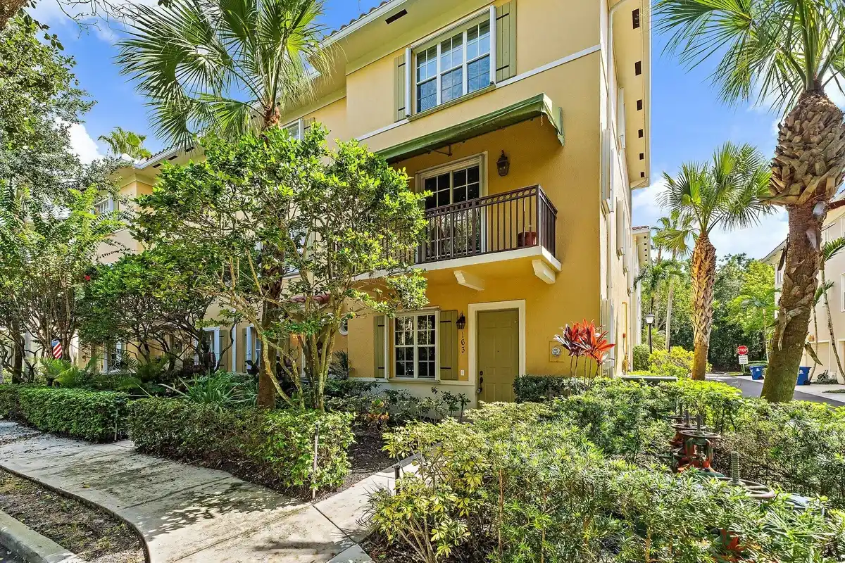 163 Apalachee Ln, Jupiter: photo 1 of 42