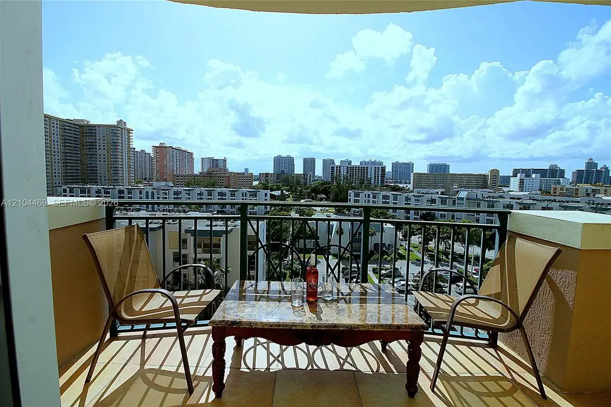 17555 W Atlantic Blvd #UPH6, Sunny Isles Beach: photo 1 of 19
