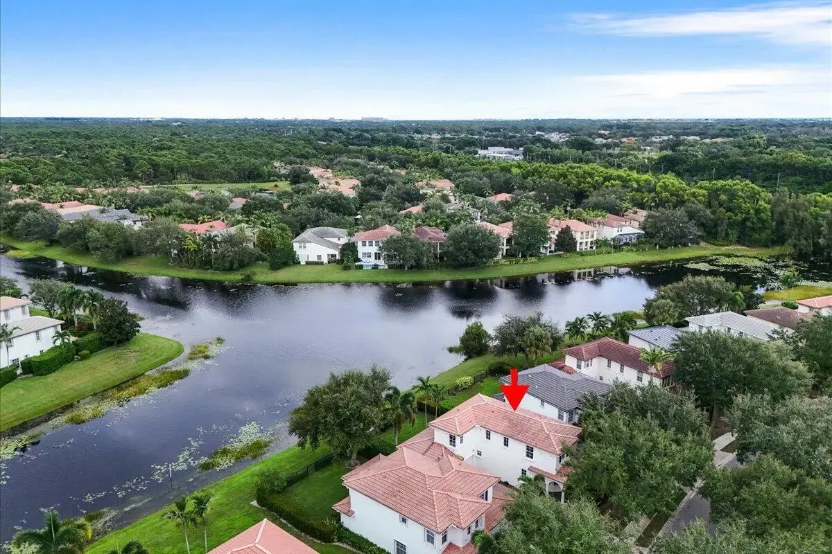 651 Castle Dr, Palm Beach Gardens: photo 1 of 74