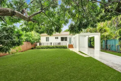 3334 SW 64th Ave, Miami: photo 1 of 53
