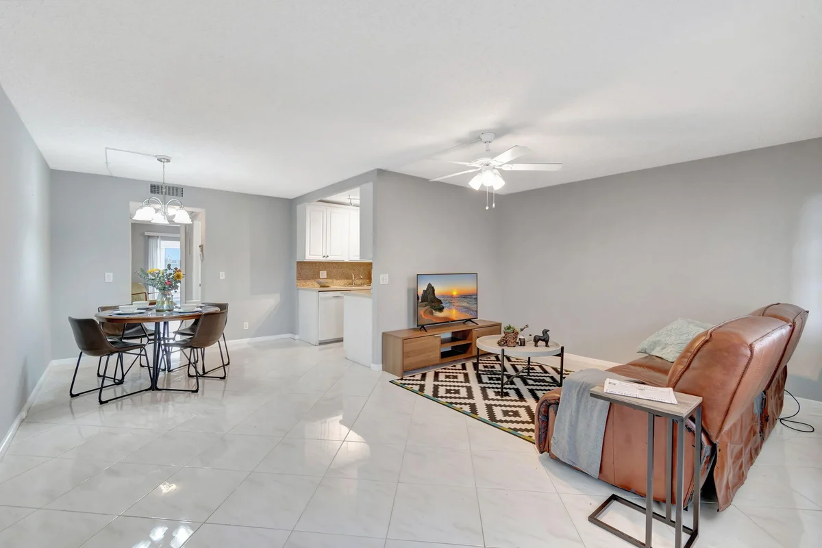 3031 Cornwall B, Boca Raton: photo 1 of 84