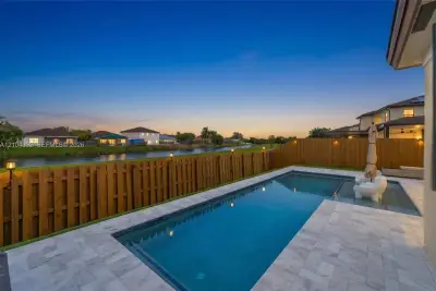 10317 SW 228th Ter, Miami: photo 1 of 48