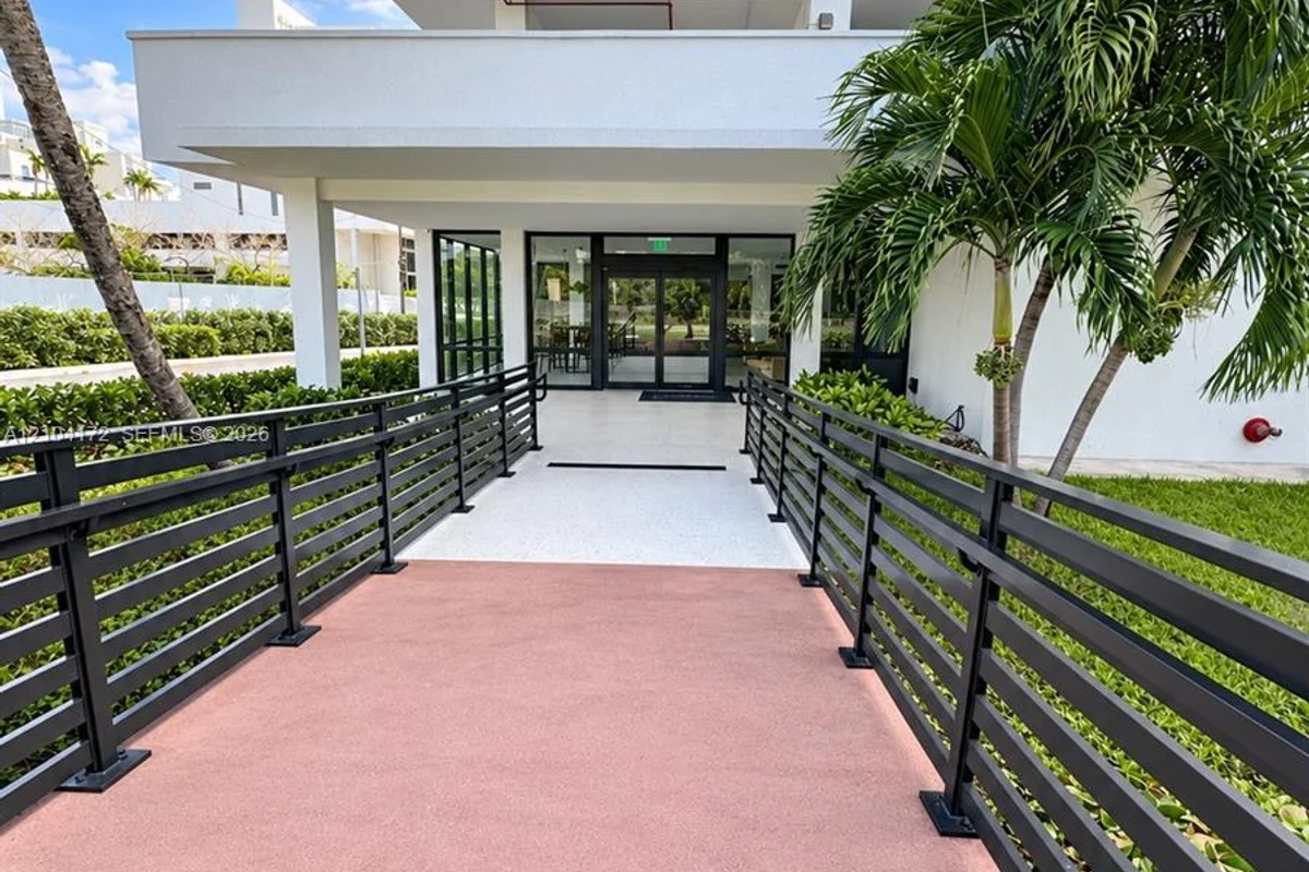 2829 Indian Creek Dr #410, Miami Beach: photo 1 of 45