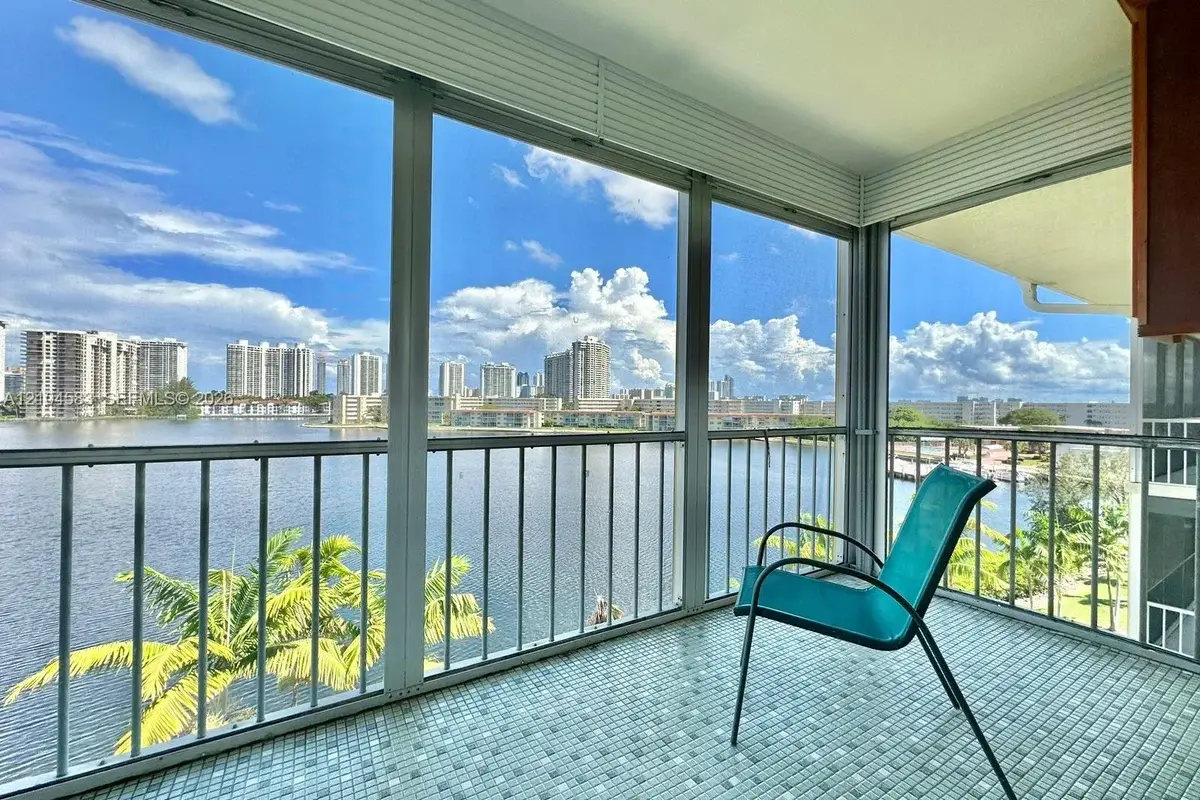 2861 Leonard Dr #F605, Aventura: photo 1 of 8