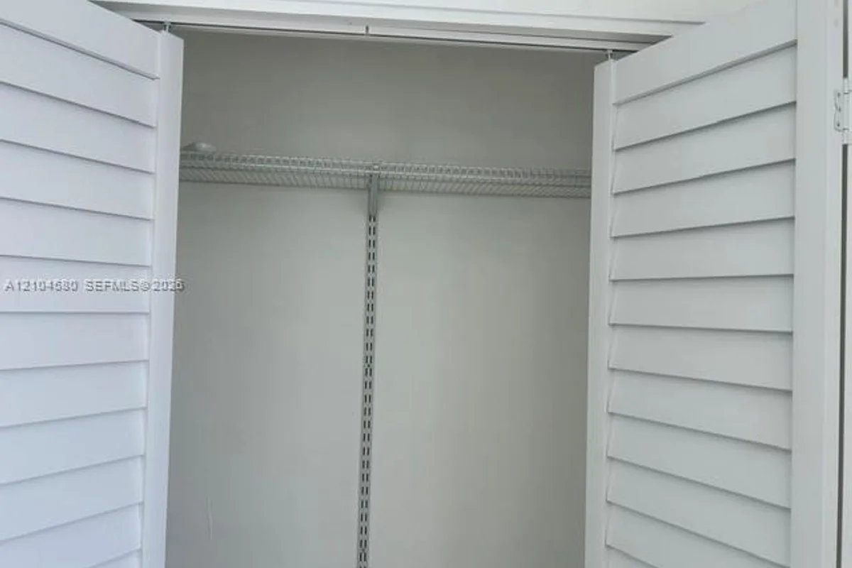 29020 SW 152nd Ave, Homestead: photo 1 of 2