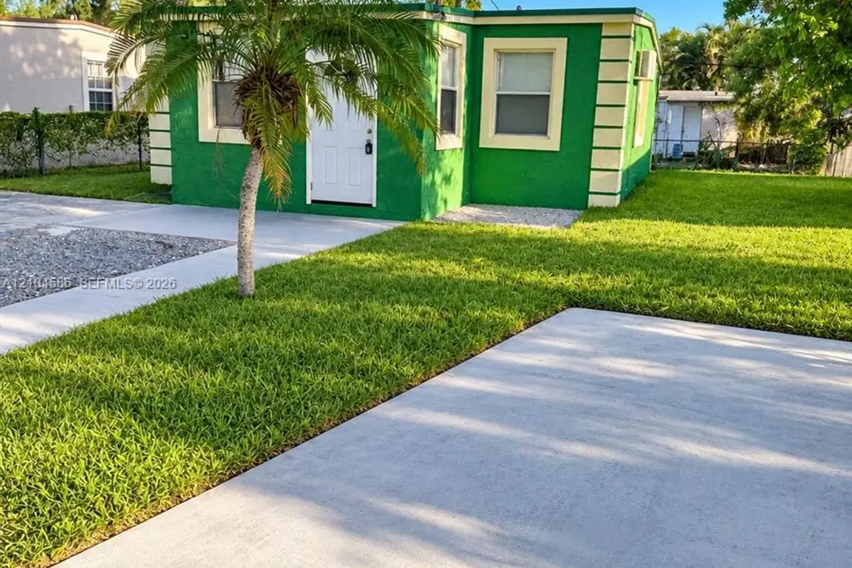 1810 Rutland St, Opa-locka: photo 1 of 4