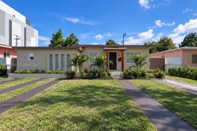 61 SW 55th Ave, Miami: photo 1 of 51