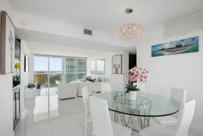 333 NE 21st Ave #1520, Deerfield Beach: photo 1 of 25