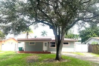 4150 SW 56th Ter, Davie: photo 1 of 59