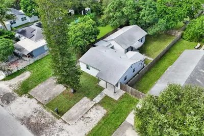 1223 NW 6th Ave, Fort Lauderdale: photo 1 of 20
