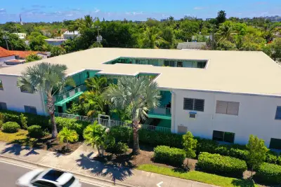 702 N Federal Hwy #A8, Lake Worth Beach: photo 1 of 10