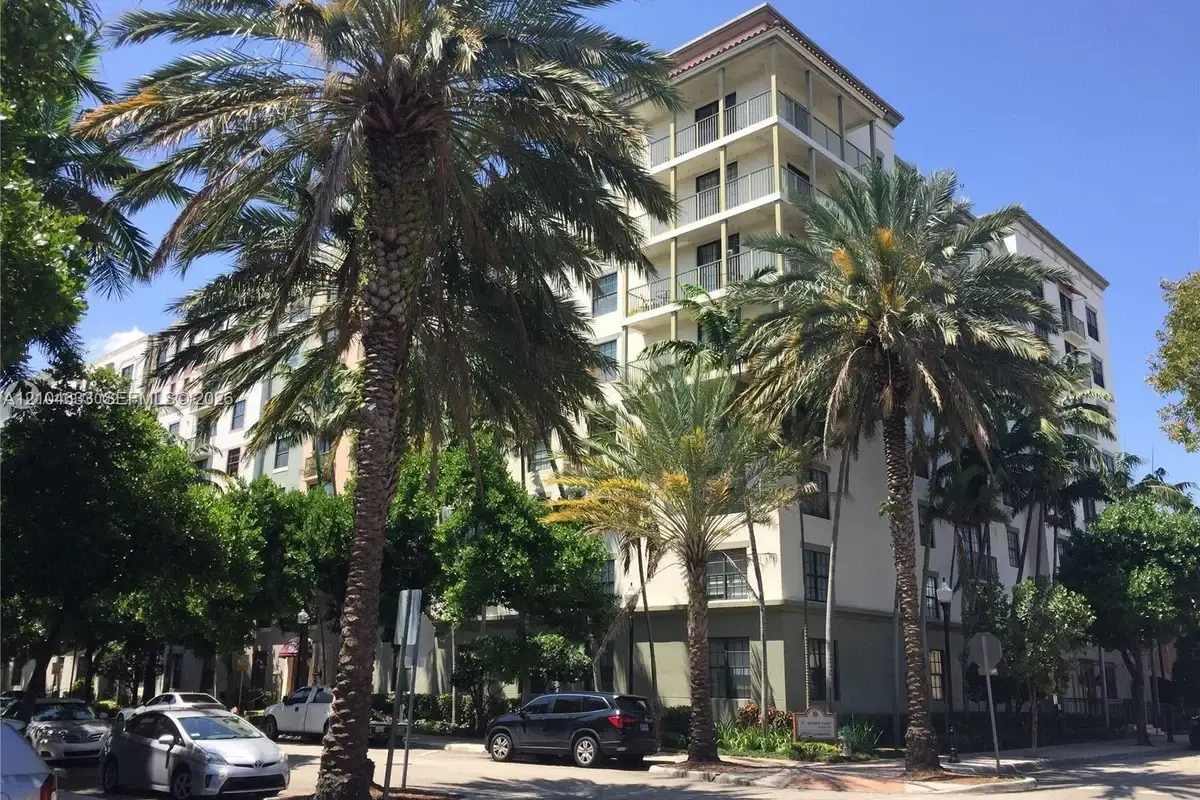 1900 Van Buren St #307B, Hollywood: photo 1 of 12