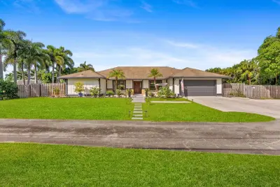 6515 Riparian Rd, Atlantis: photo 1 of 64