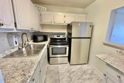 47 Easthampton B, West Palm Beach: photo 1 of 1