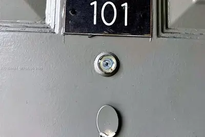 105 Gardens Dr #101, Pompano Beach: photo 1 of 15