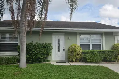 5451 Chicory Ln, Lake Worth: photo 1 of 8