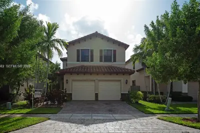 532 SE 34th Ter, Homestead: photo 1 of 22