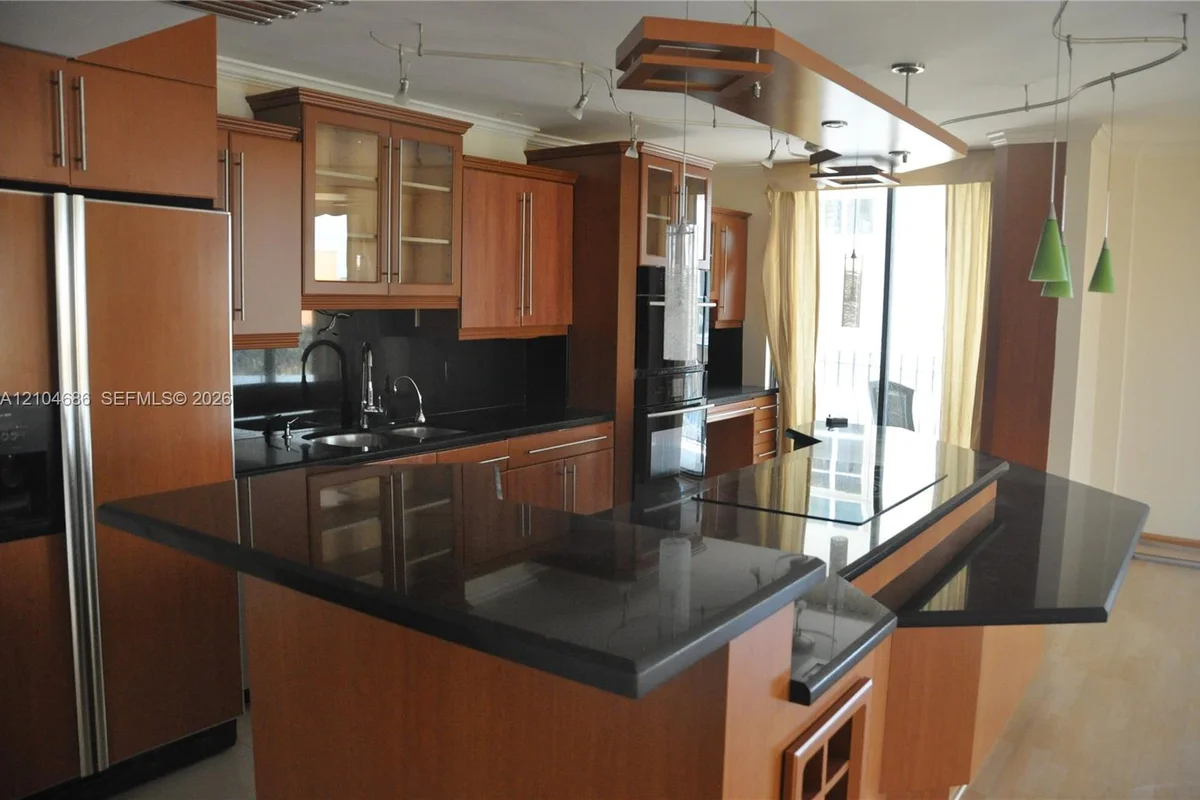 8877 Collins Ave #507, Surfside: photo 1 of 6