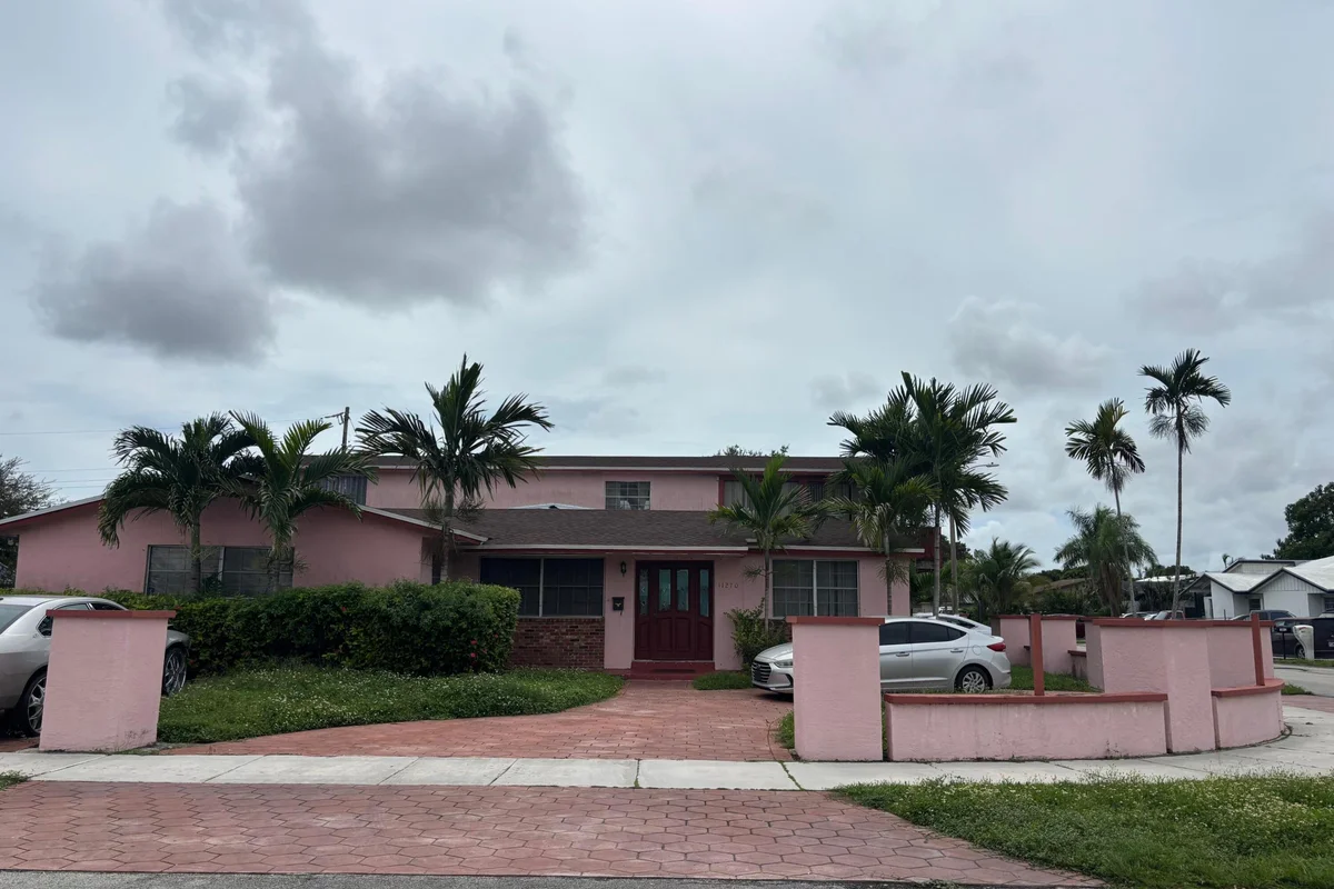 11270 SW 188th St, Miami: photo 1 of 22