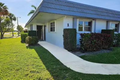 2886 Fernley Dr E #1, West Palm Beach: photo 1 of 32