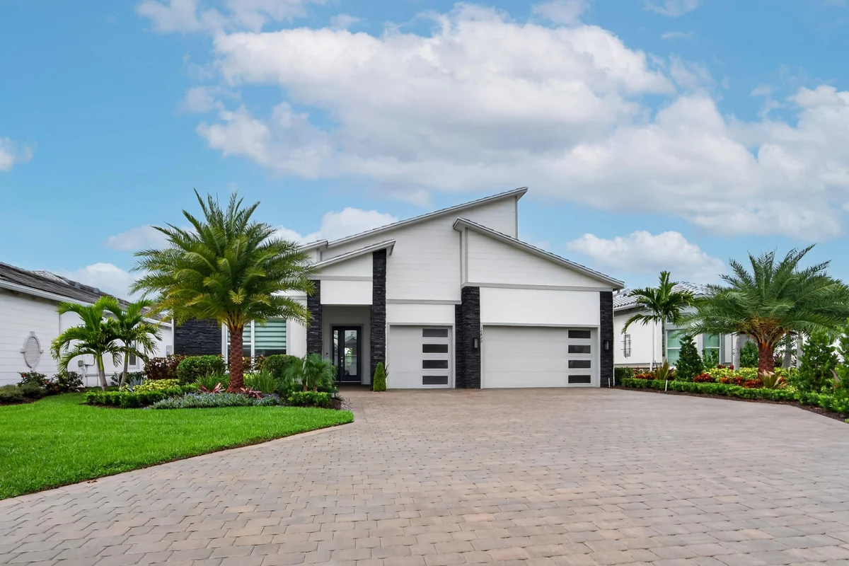 10822 Stellar Cir, Palm Beach Gardens: photo 1 of 53